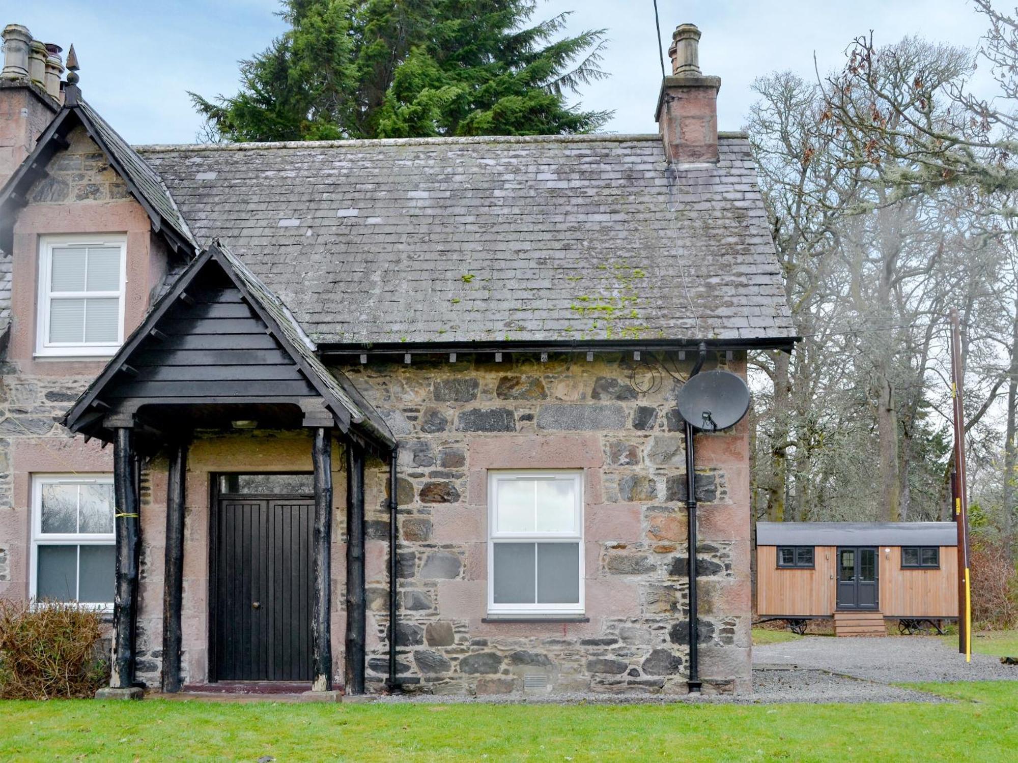 Checkers Cottage - Beaufort Estate Belladrum Extérieur photo